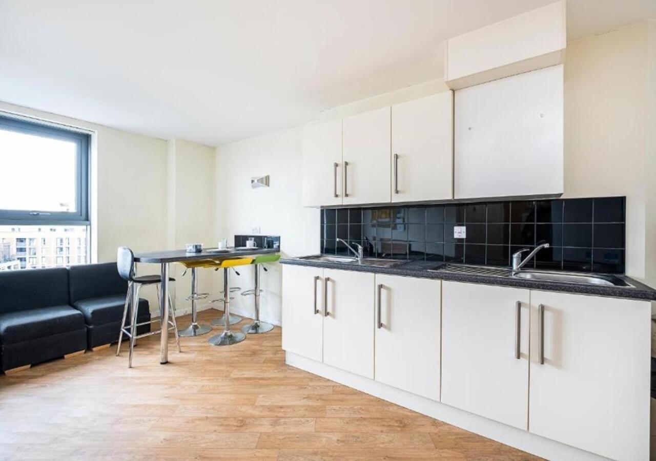 Trendy Ensuite Rooms, Southwark - Sk 런던 외부 사진